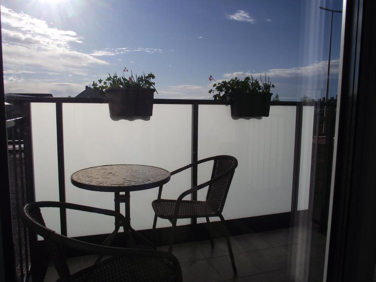 Apartament Holenderski Z Prywatnym Miejscem Postojowym W Garazu Koszalin Exteriör bild
